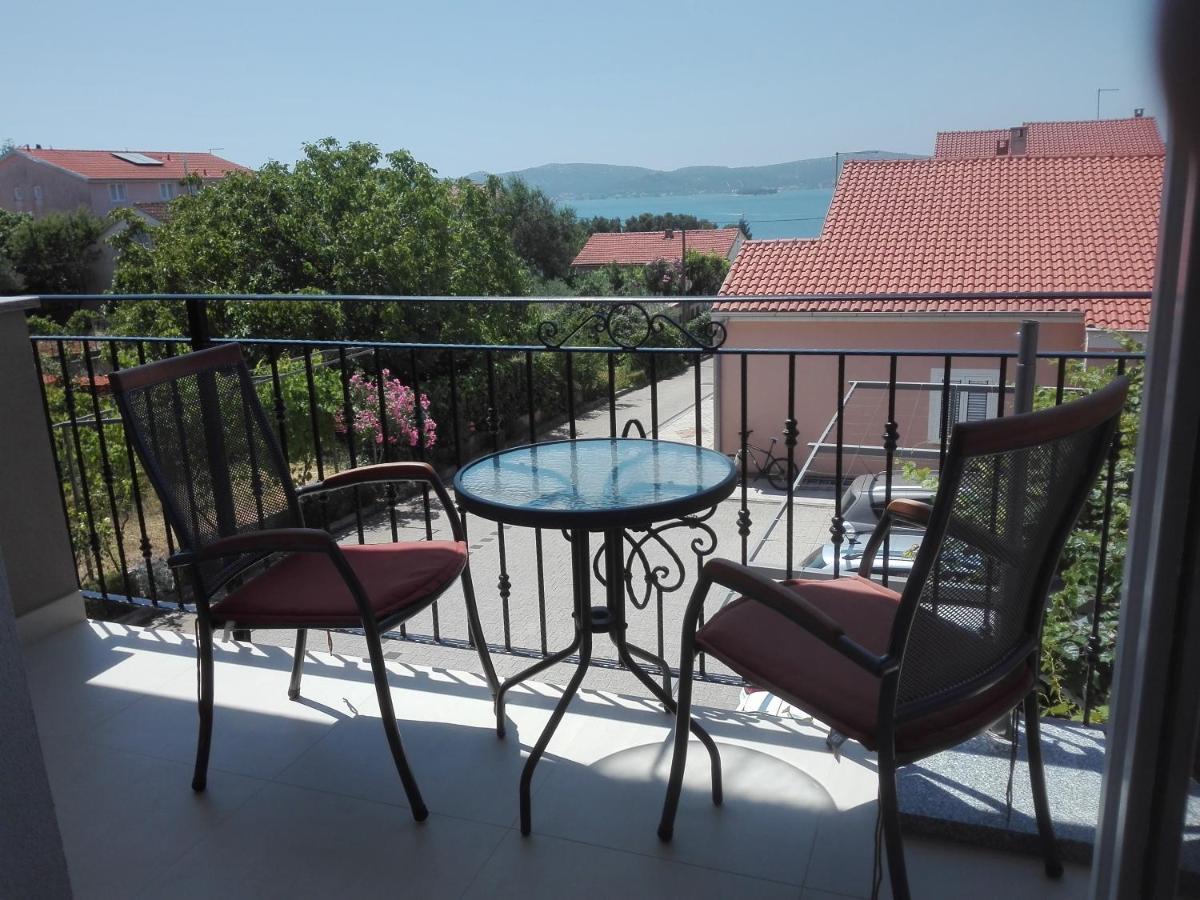 Apartments Vodopija 300M To The Beach スベティ・フィリップ・イ・ヤコブ エクステリア 写真