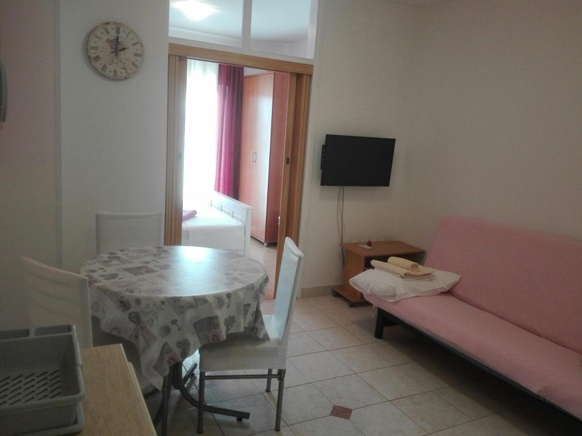 Apartments Vodopija 300M To The Beach スベティ・フィリップ・イ・ヤコブ エクステリア 写真