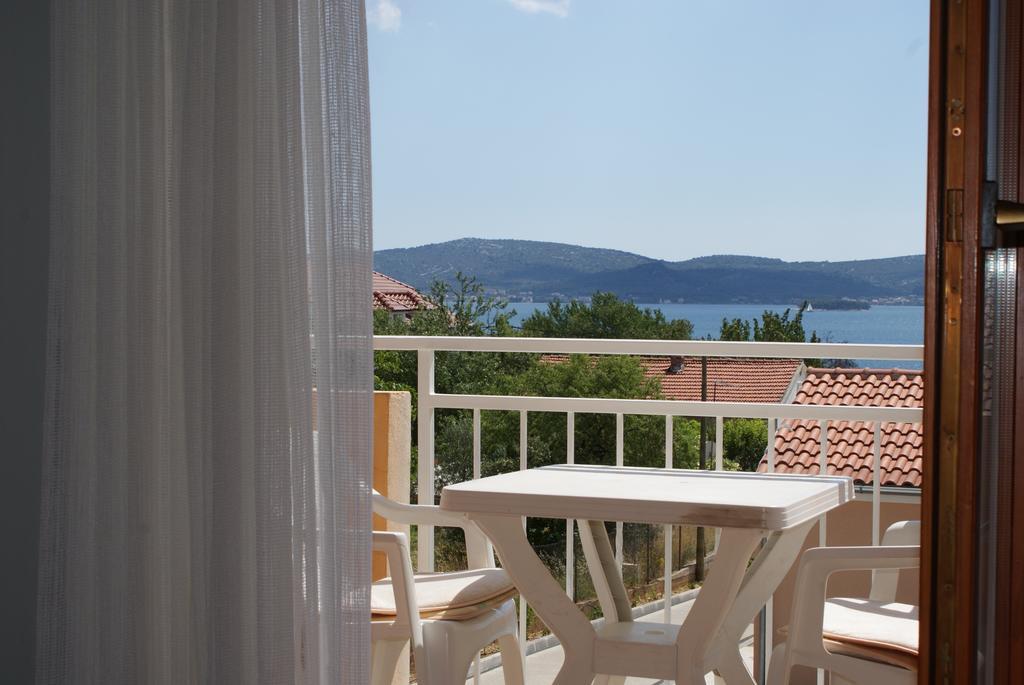Apartments Vodopija 300M To The Beach スベティ・フィリップ・イ・ヤコブ 部屋 写真