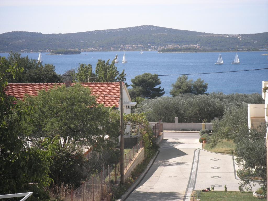 Apartments Vodopija 300M To The Beach スベティ・フィリップ・イ・ヤコブ 部屋 写真