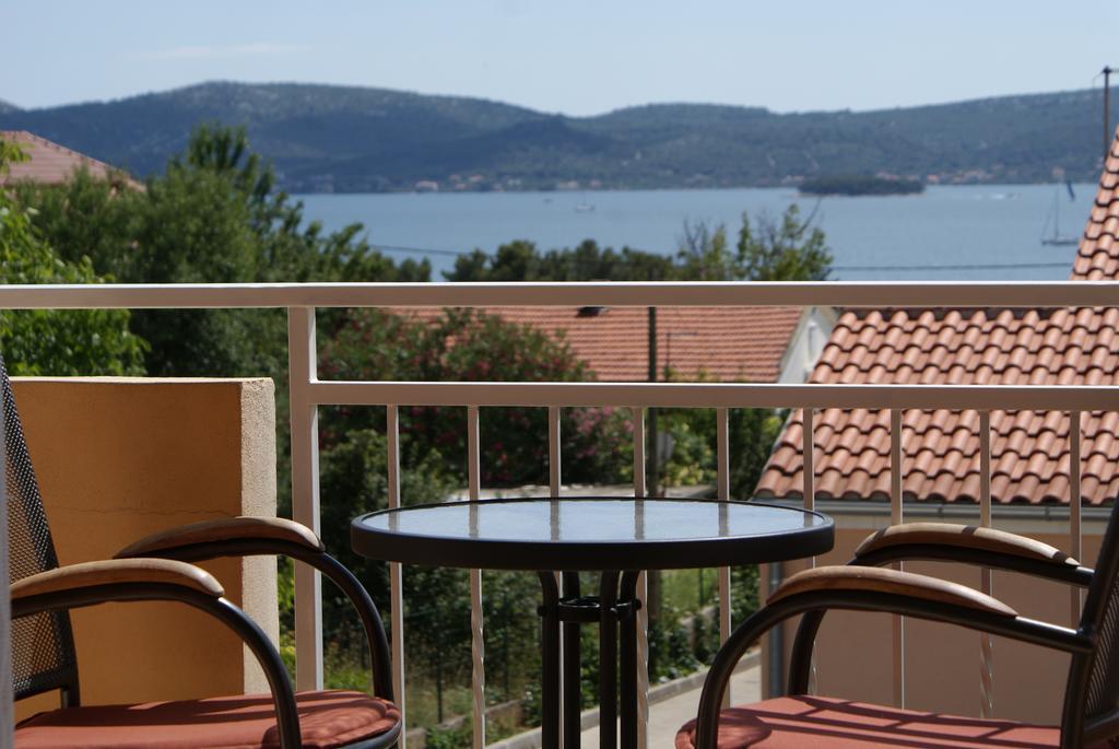 Apartments Vodopija 300M To The Beach スベティ・フィリップ・イ・ヤコブ エクステリア 写真