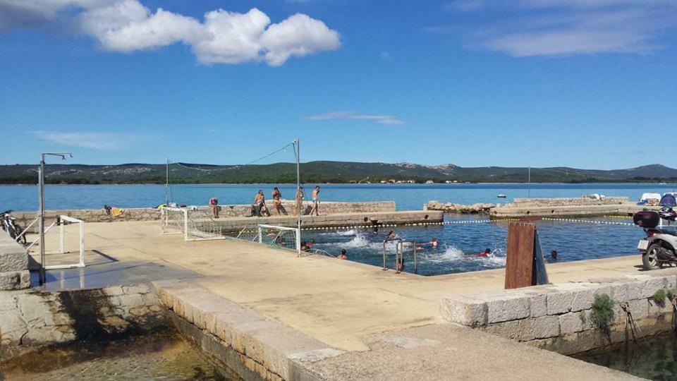 Apartments Vodopija 300M To The Beach スベティ・フィリップ・イ・ヤコブ エクステリア 写真